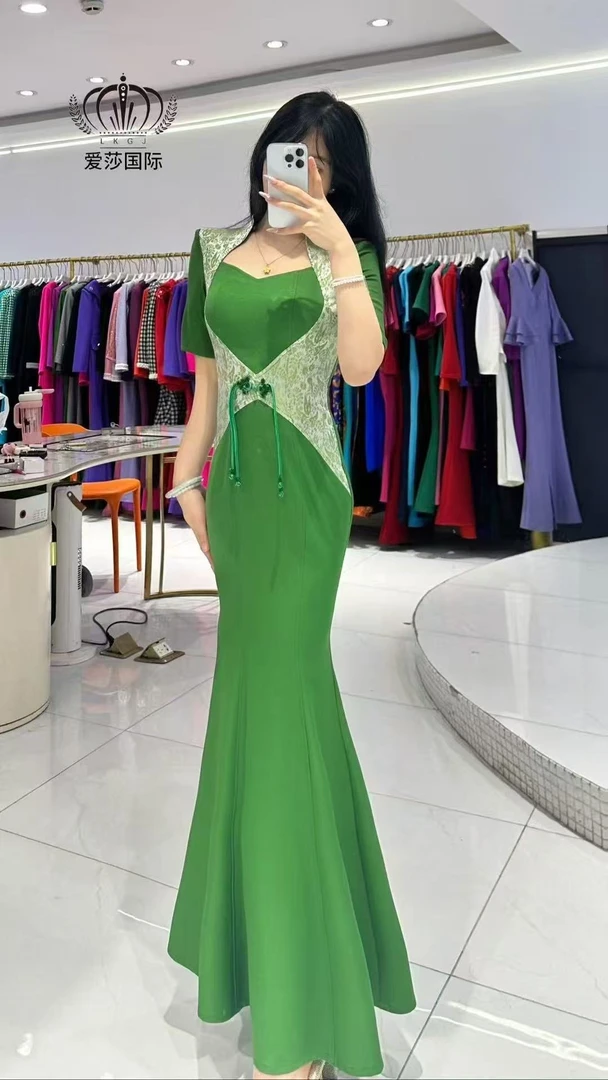 SHABA/莎芭秋冬新款长袖轻奢高定翠绿色腰间花纹包臀鱼尾裙