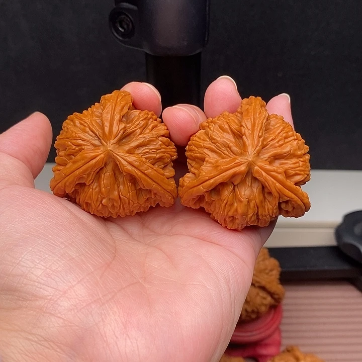 朝***处吊坠文玩核桃白奔