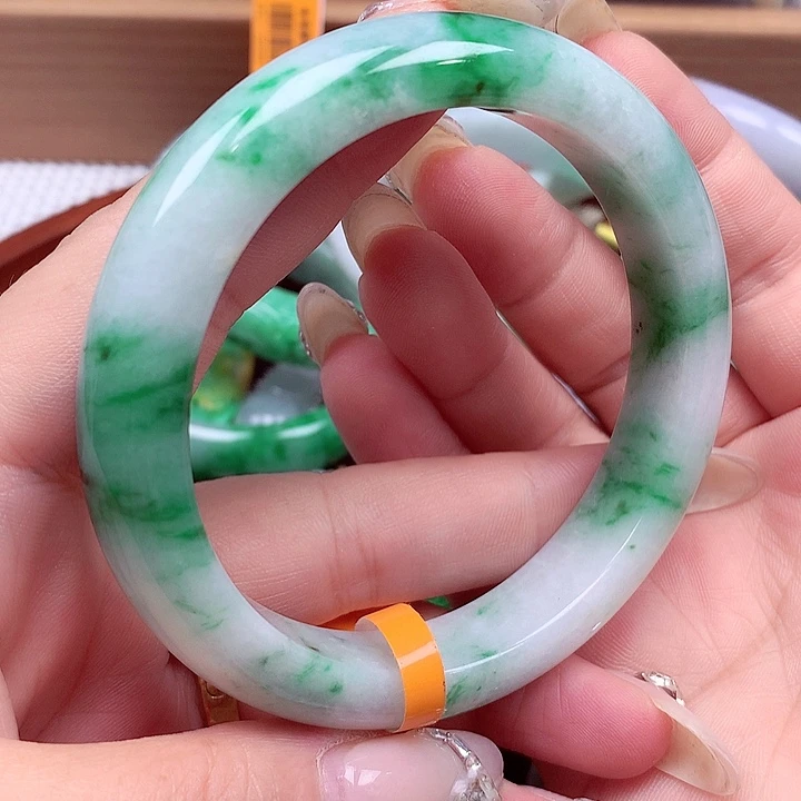 未镶嵌手镯翡翠翡翠手镯