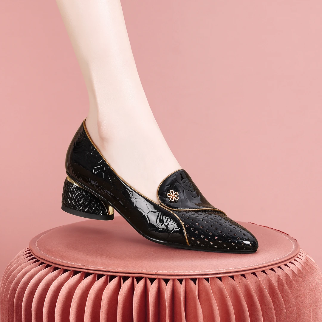 梵芮诗2025夏季新款尖头透气网孔百搭手工粗低跟舒适女单鞋-J2044