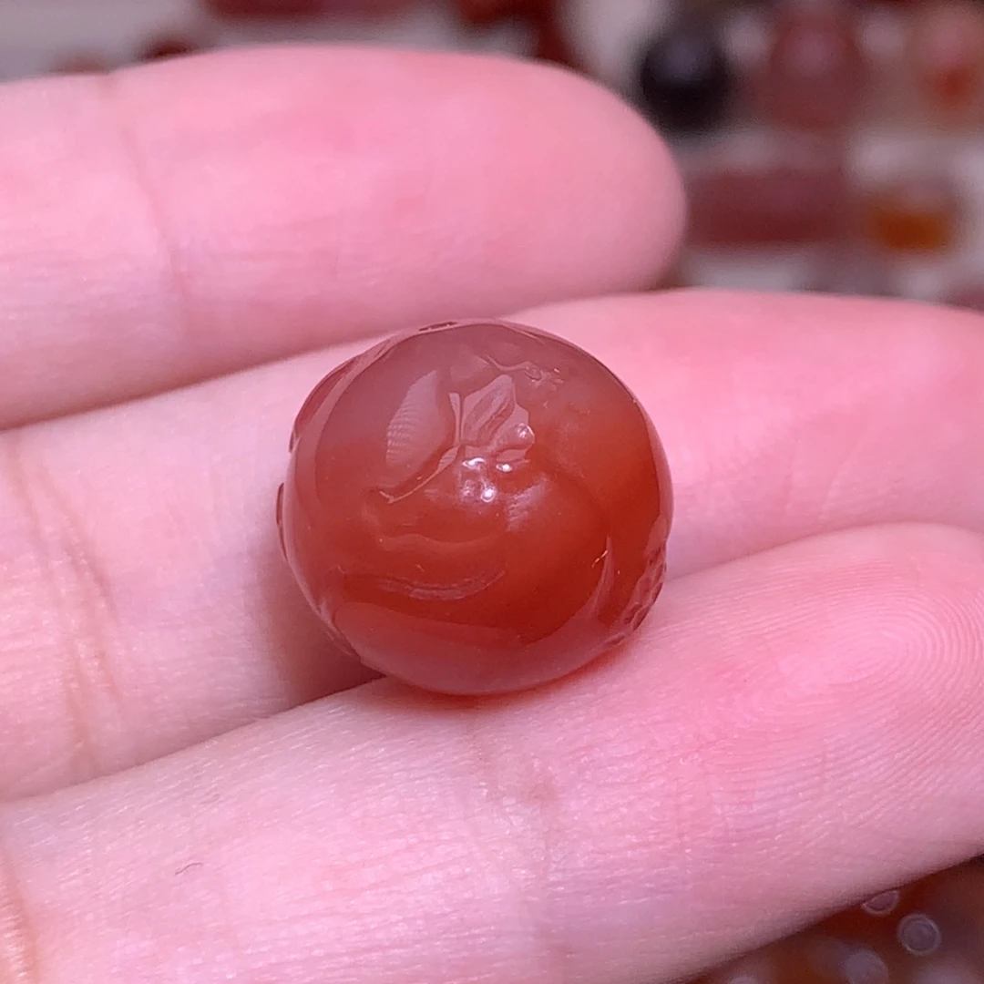 南红玛瑙未镶嵌珠宝半成品一鹿生花