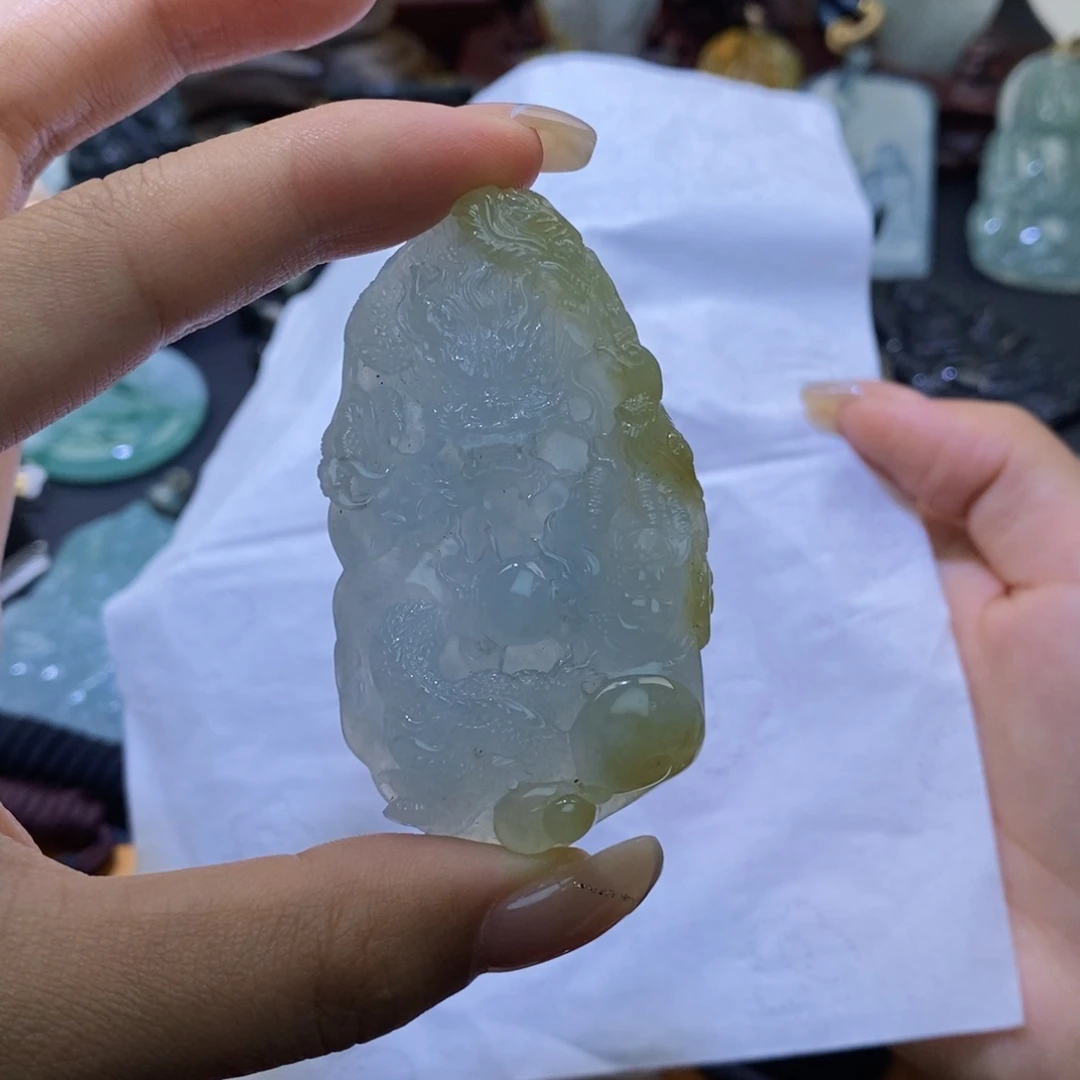 颈饰18K金镶嵌翡翠S**r