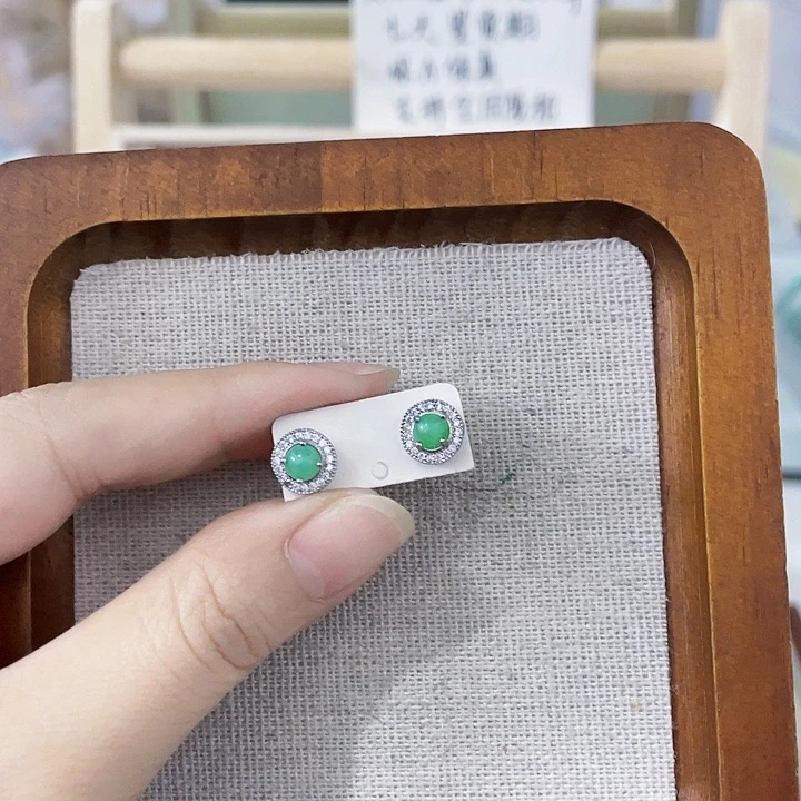 翡翠未镶嵌颈饰天然翡翠Ａ货