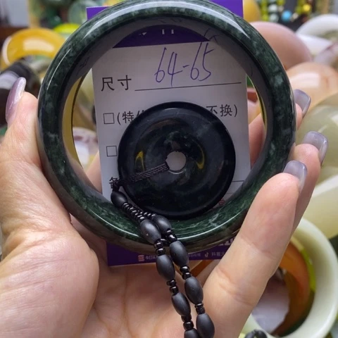 未镶嵌蛇纹石玉手镯
