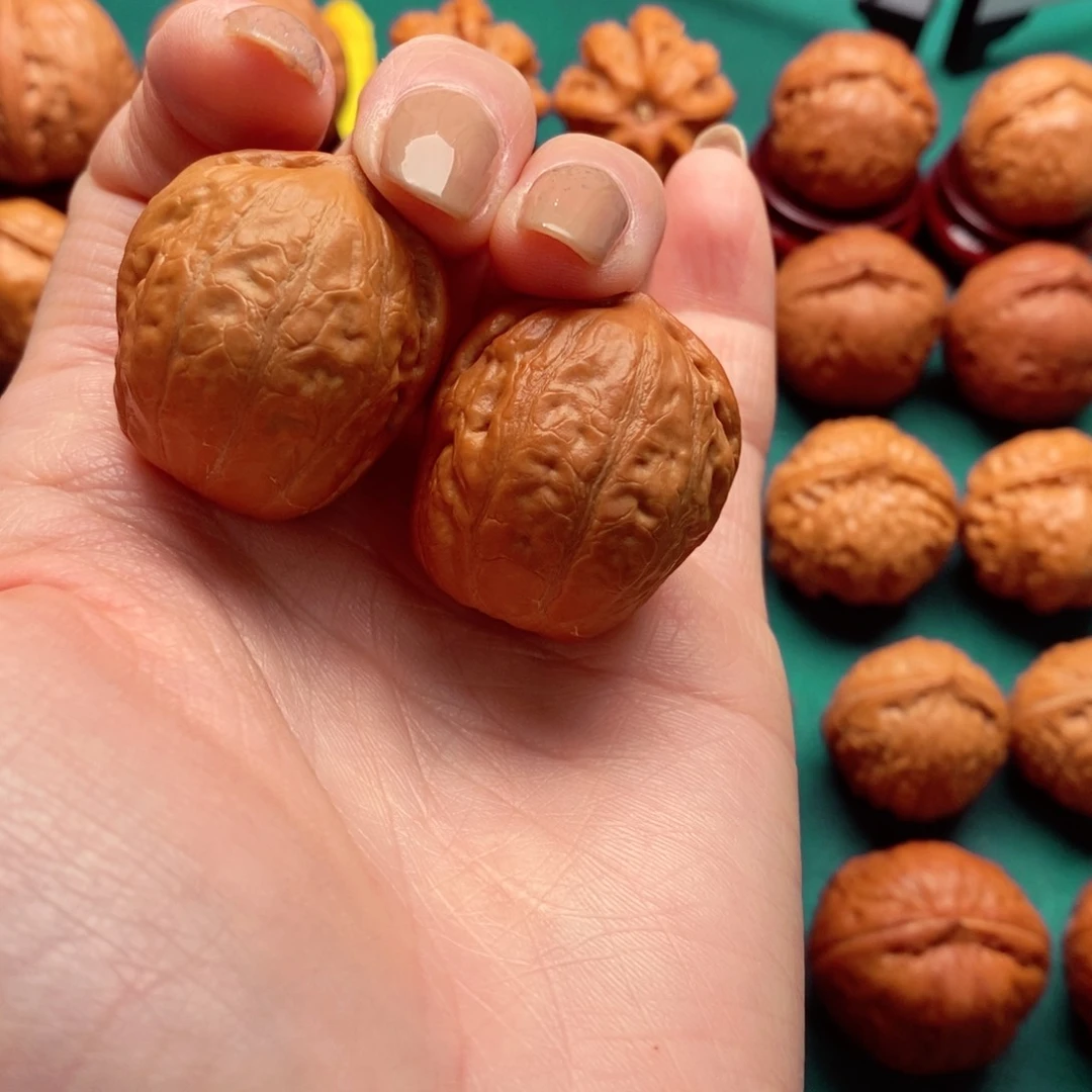 文玩核桃吊坠水晶佛肚