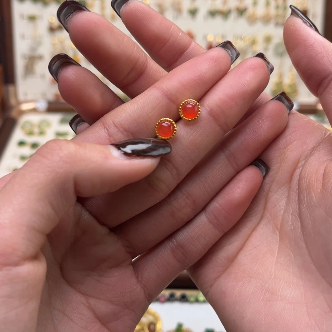 和田玉未镶嵌耳饰