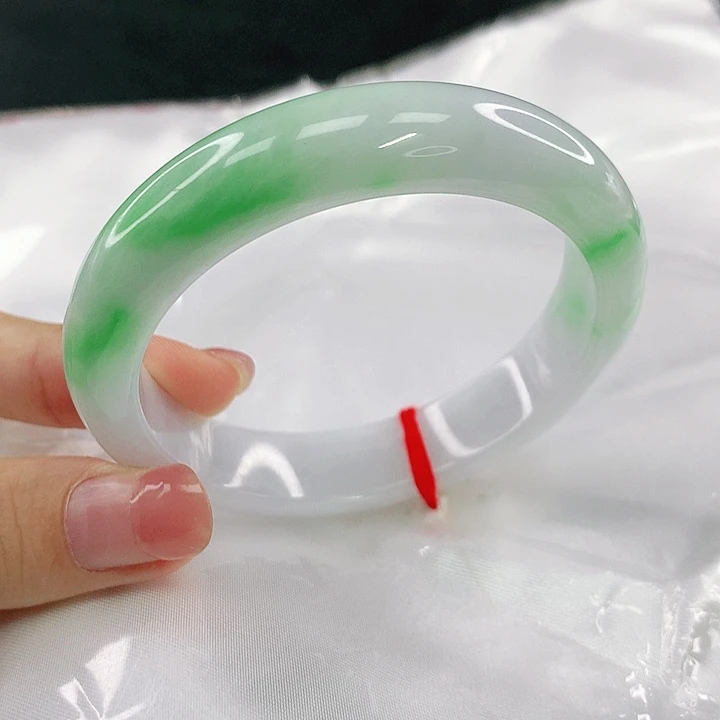 翡翠未镶嵌手镯圈53，58092