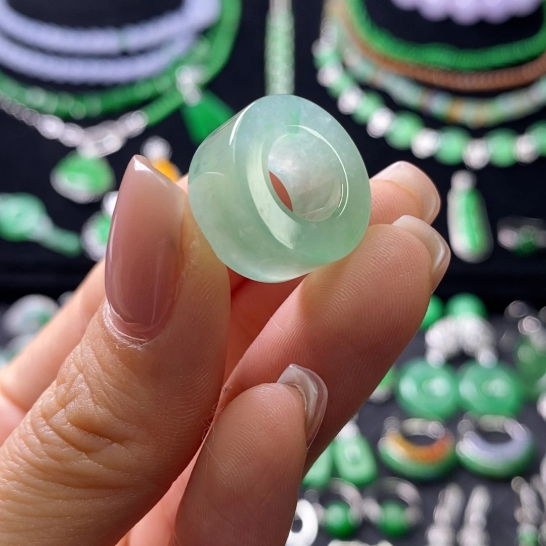 翡翠未镶嵌吊坠(不含链)冰胶感路路通