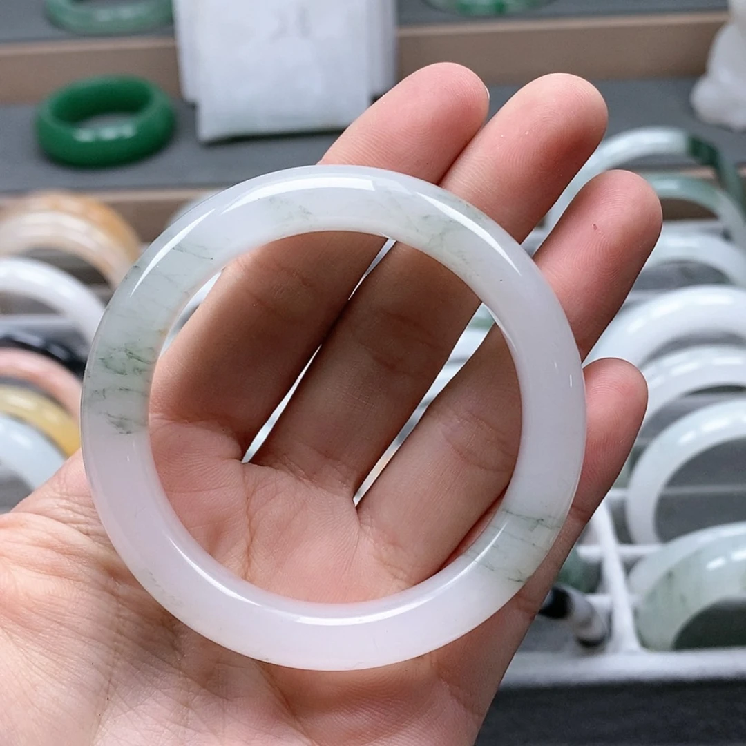 【闪购商品】石英质玉手镯未镶嵌木*木