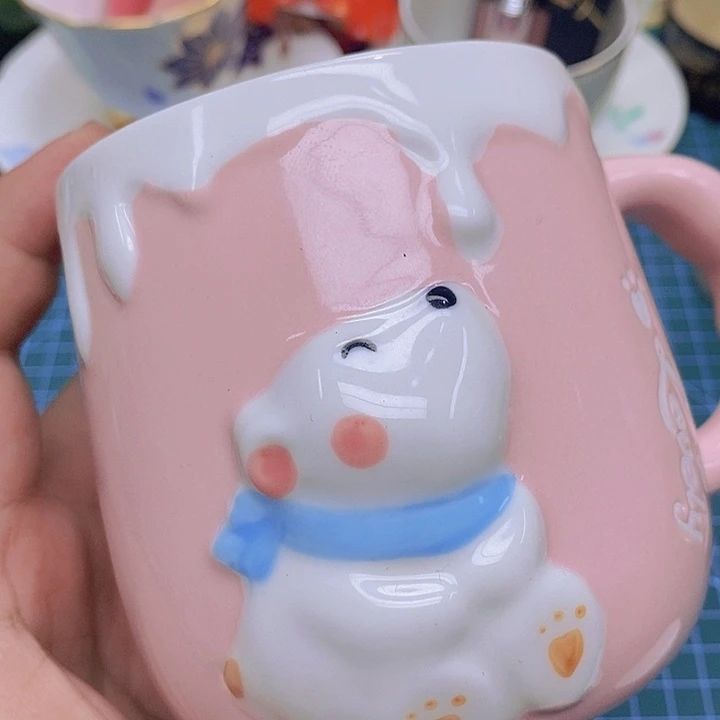 E***。瓷片哈哈哈哈哈哈哈哈