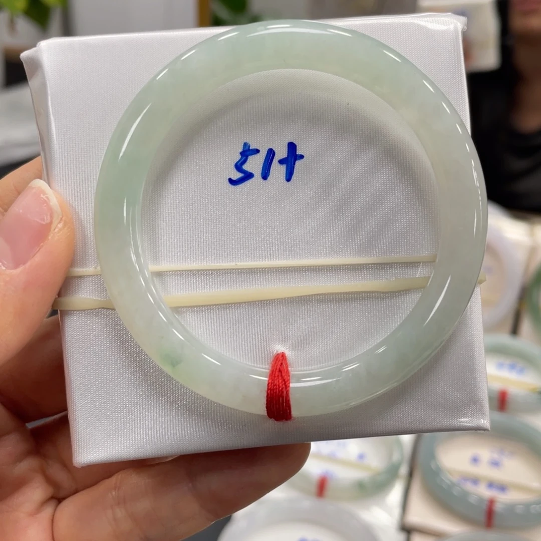 翡翠未镶嵌手镯翡翠