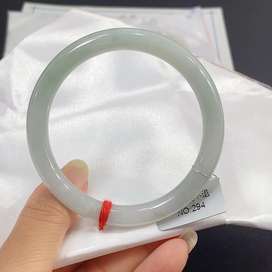 未镶嵌手镯翡翠手镯