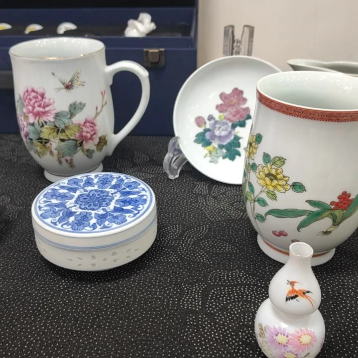 摆件景德镇精美陶瓷摆件