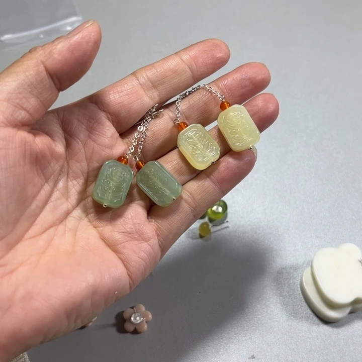 蛇纹石玉耳饰未镶嵌跑****外