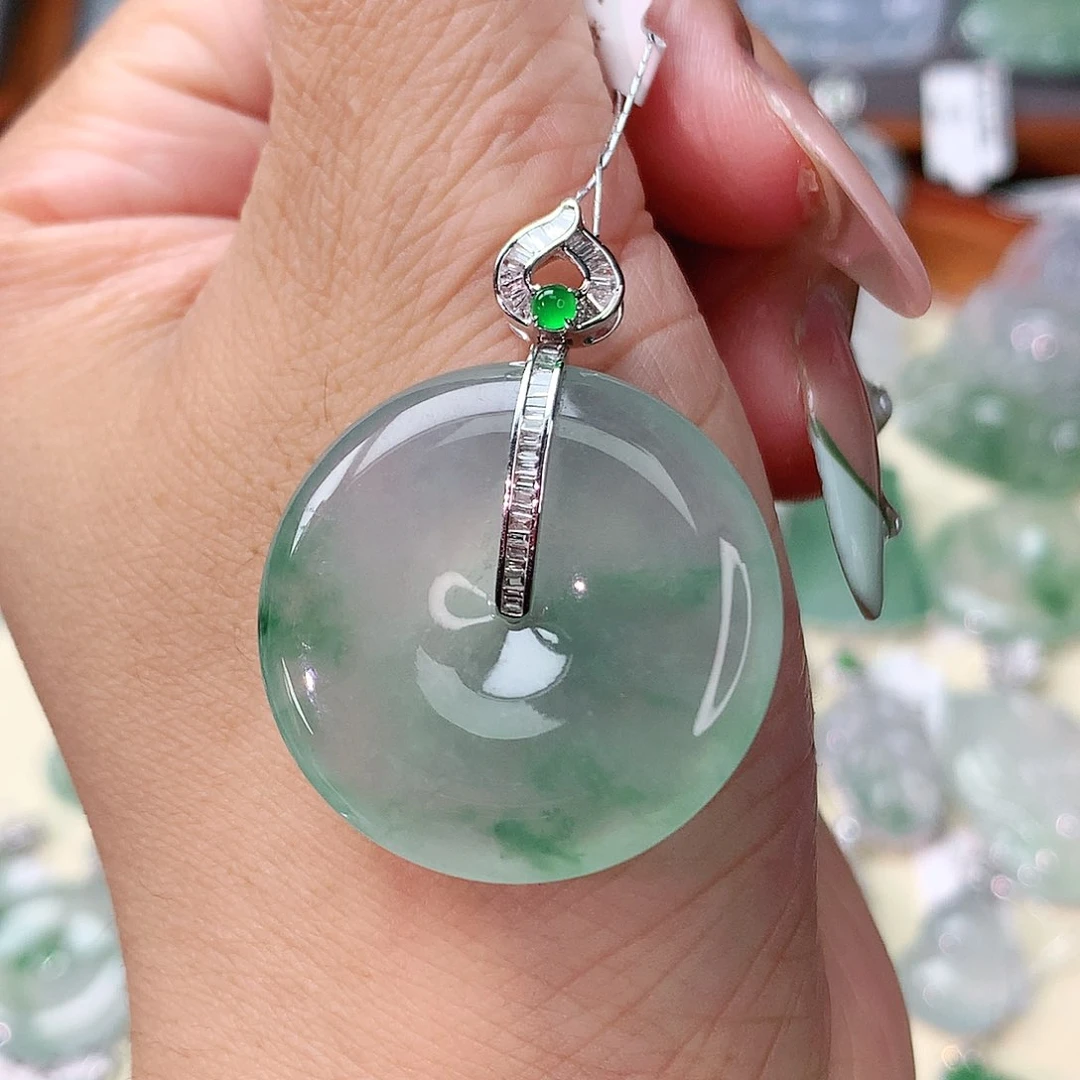 翡翠18K金镶嵌吊坠(不含链)平安扣