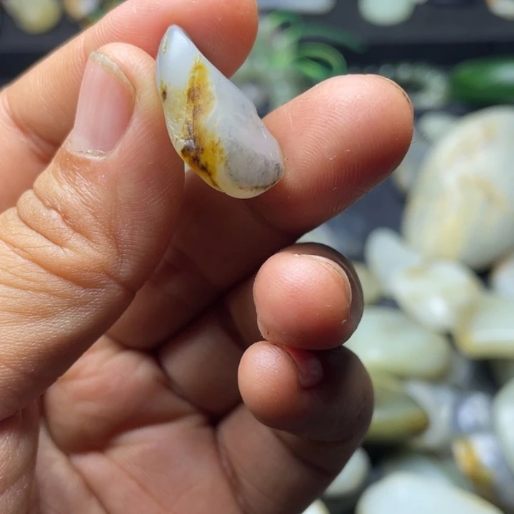 未镶嵌软玉珠宝半成品
