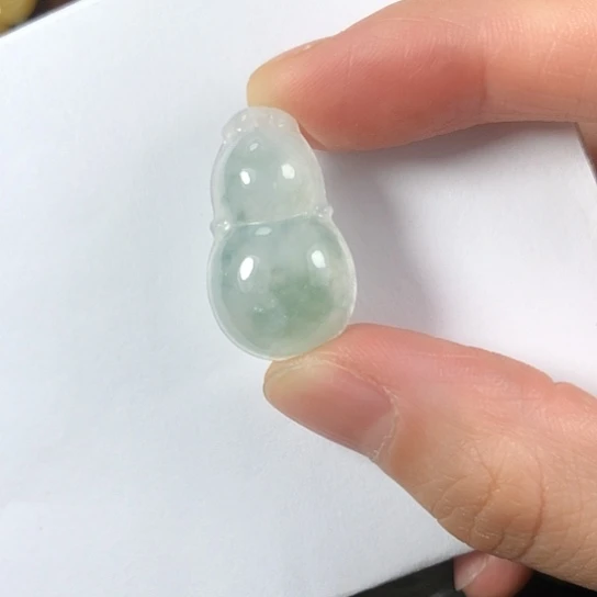 翡翠未镶嵌颈饰缅甸A货，每天下午1点半开播