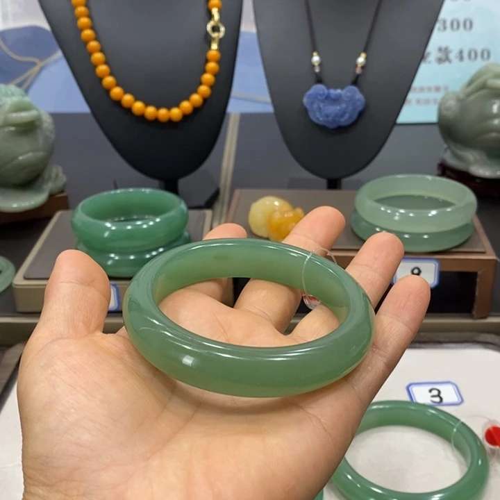 用***1未镶嵌手镯东陵石