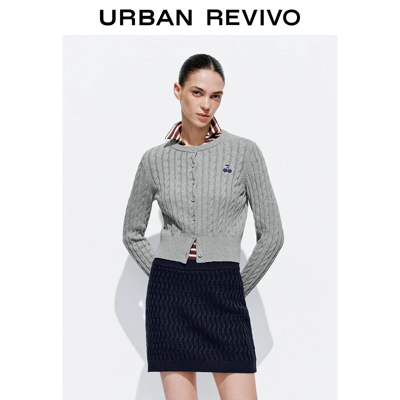 UR2025秋季新款女装休闲绞花肌理樱桃刺绣针织开衫UYY950116