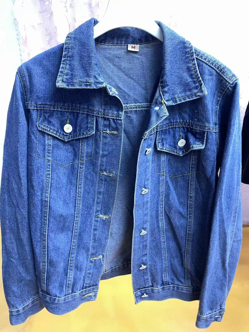 时尚休闲牛仔衣牛仔裤