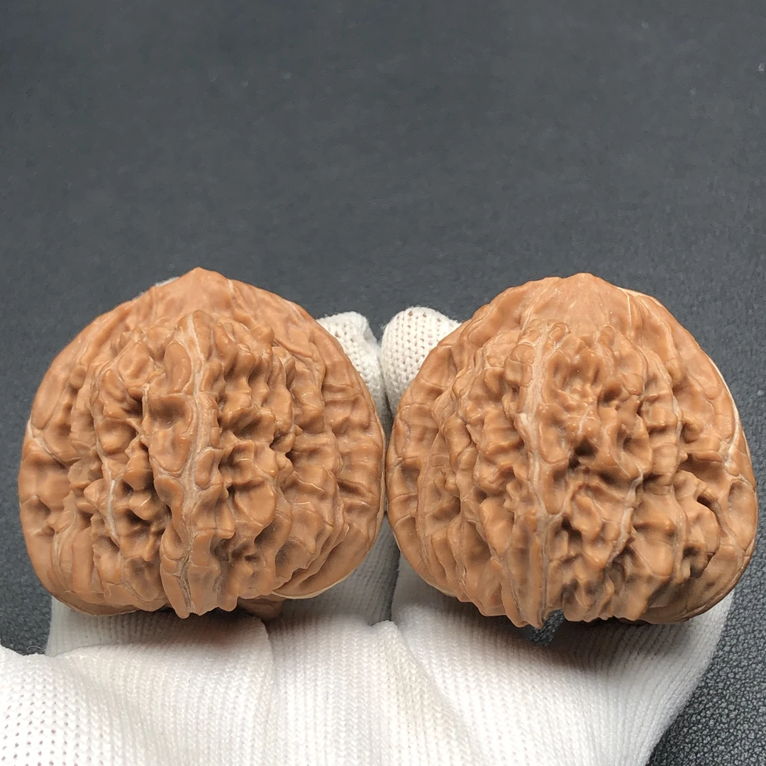 文玩核桃手把件 无修四座楼狮子头 一物一图W631-24号 46/44/42mm