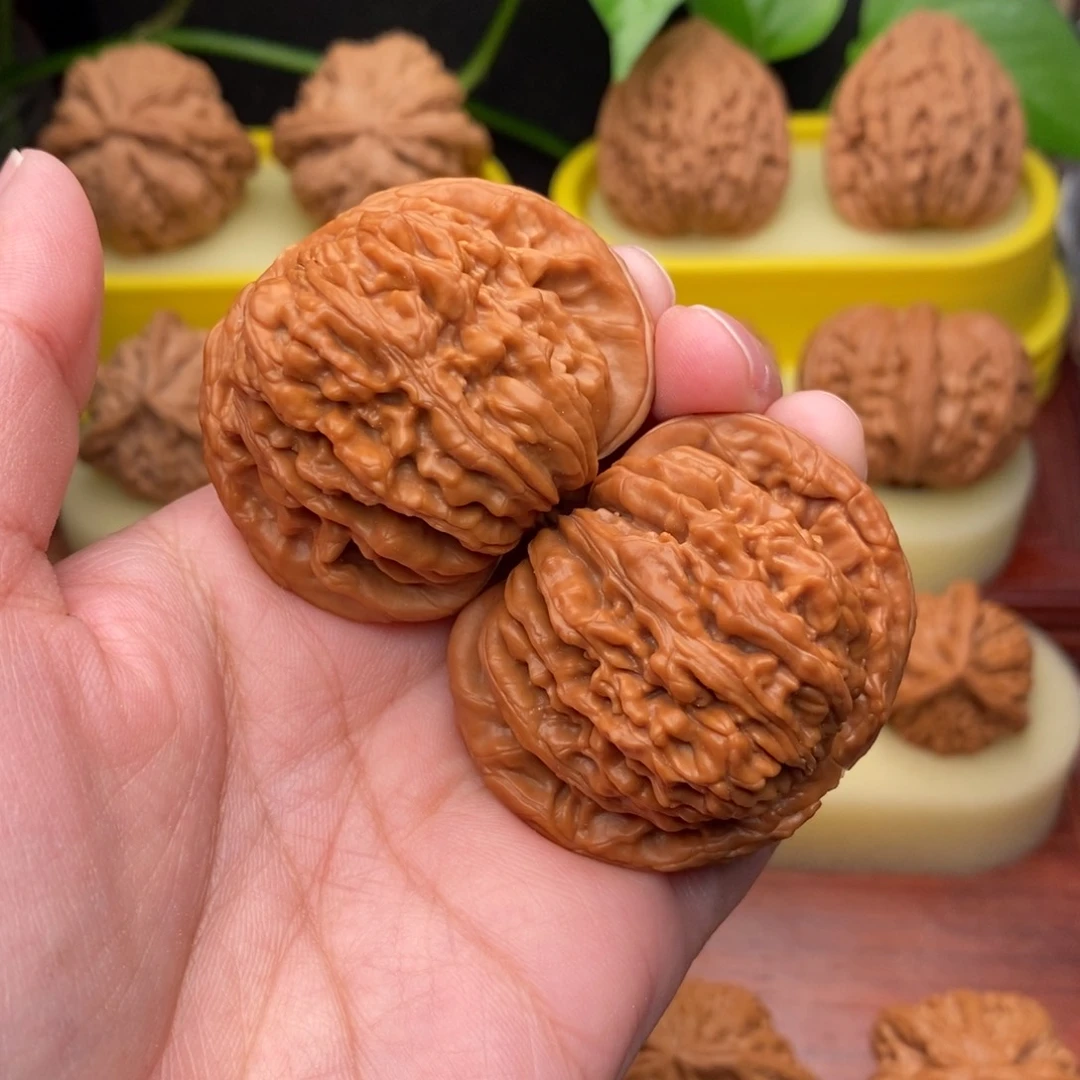 把件文玩核桃p*u45“毕业”四座楼