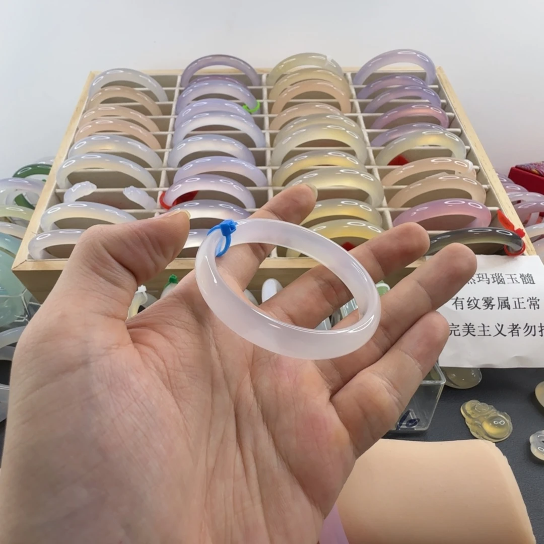 小***渚玛瑙/玉髓未镶嵌手镯