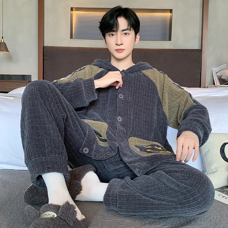 2025男士秋冬季珊瑚绒睡衣加厚加绒卡通青少年休闲款家居服套装男