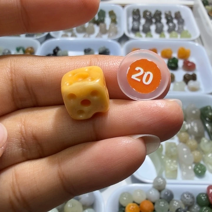 未镶嵌和田玉珠宝半成品