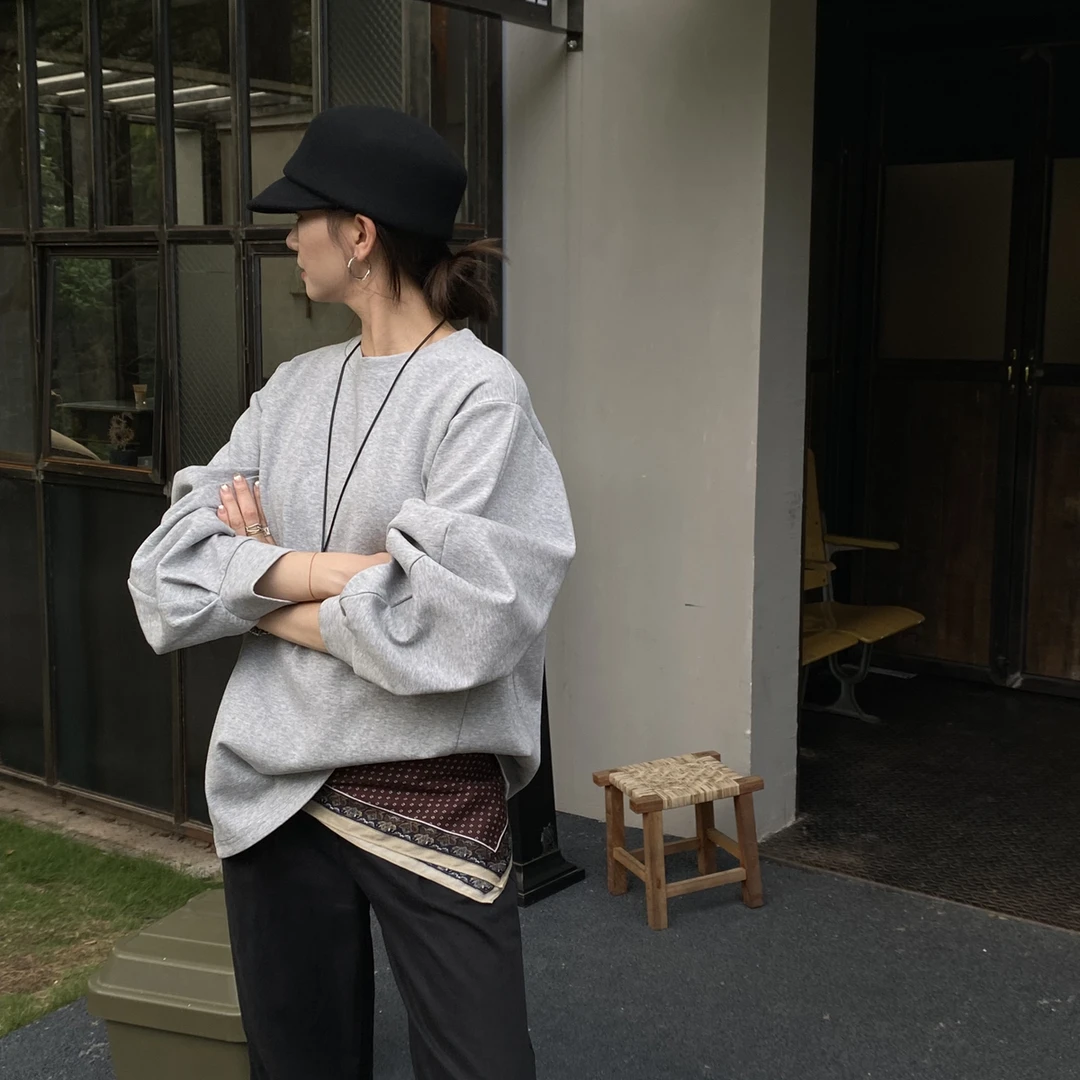 Hello 白菜-秋上新极简主义休闲日常羊腿袖腰部设计卫衣