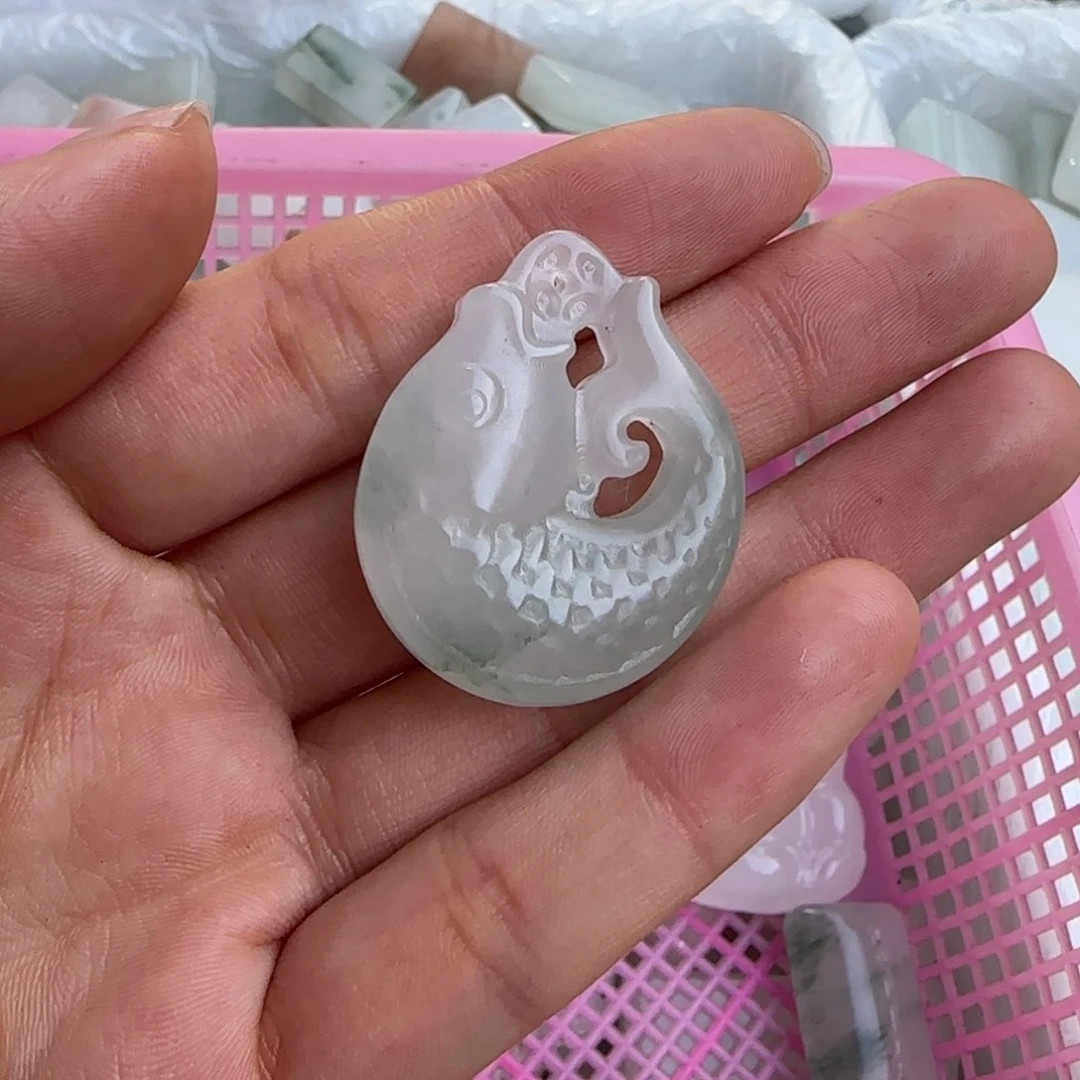 石英质玉颈饰未镶嵌