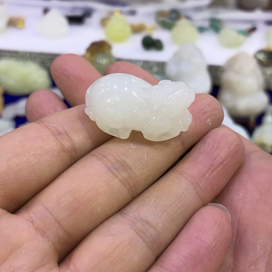 颈饰未镶嵌和田玉