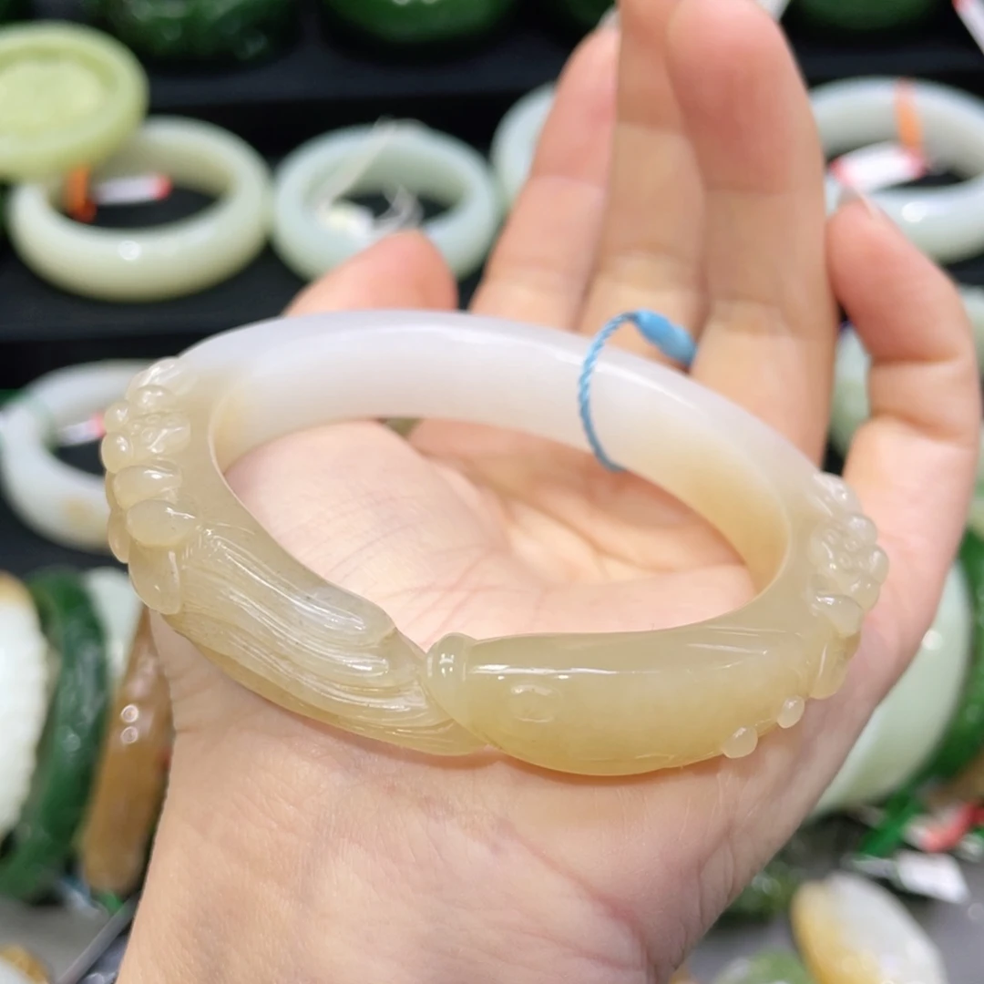 未镶嵌手镯和田玉51