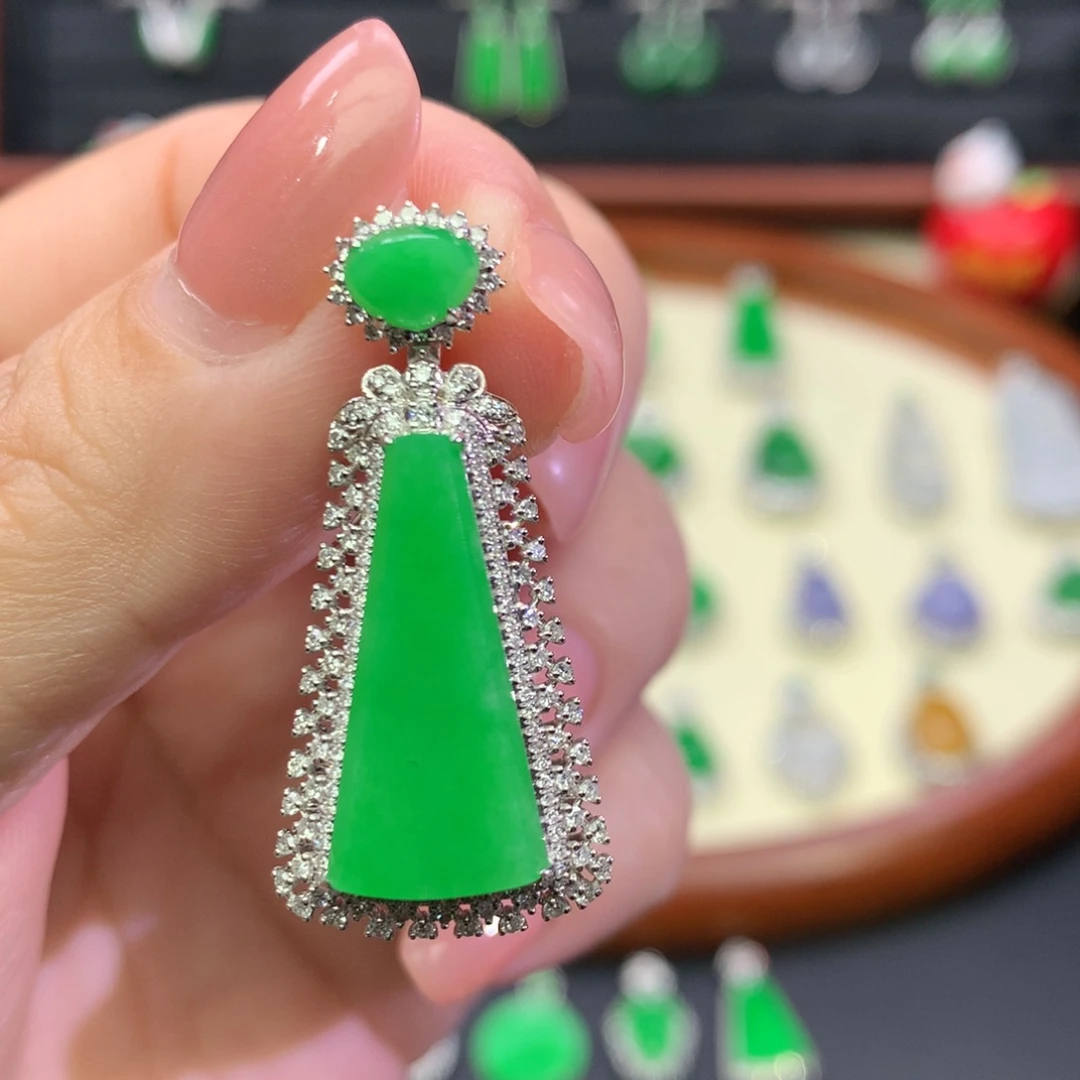 翡翠18K金镶嵌吊坠(不含链)