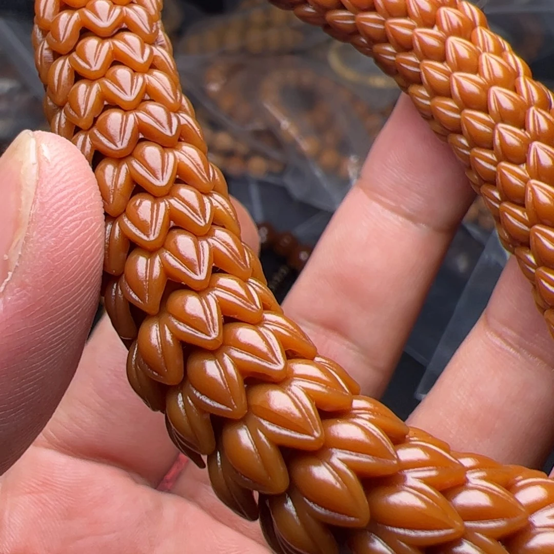 猴头核桃吊坠卡路卡