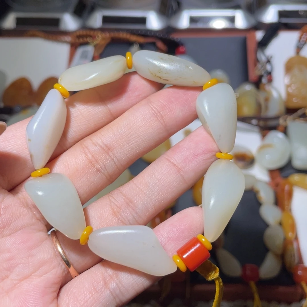 未镶嵌和田玉（子料）把件