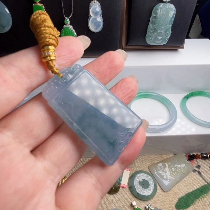 翡翠未镶嵌颈饰天然翡翠