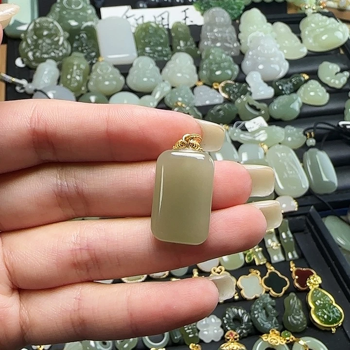 颈饰银S925镶嵌和田玉