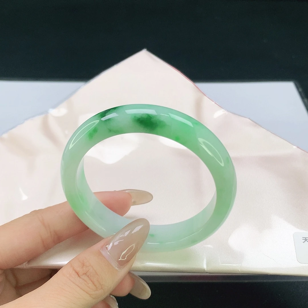 翡翠未镶嵌手镯51027