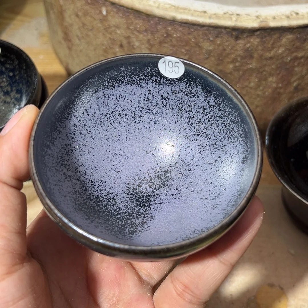 茶盏义兴龙窑坚持真柴烧