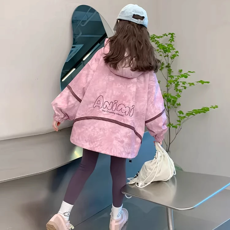 女童外套春秋款2025大童夹克连帽风衣女孩洋气上衣秋装儿童冲锋衣