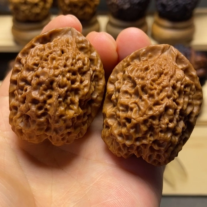 把件文玩核桃麒麟纹铁狮子45