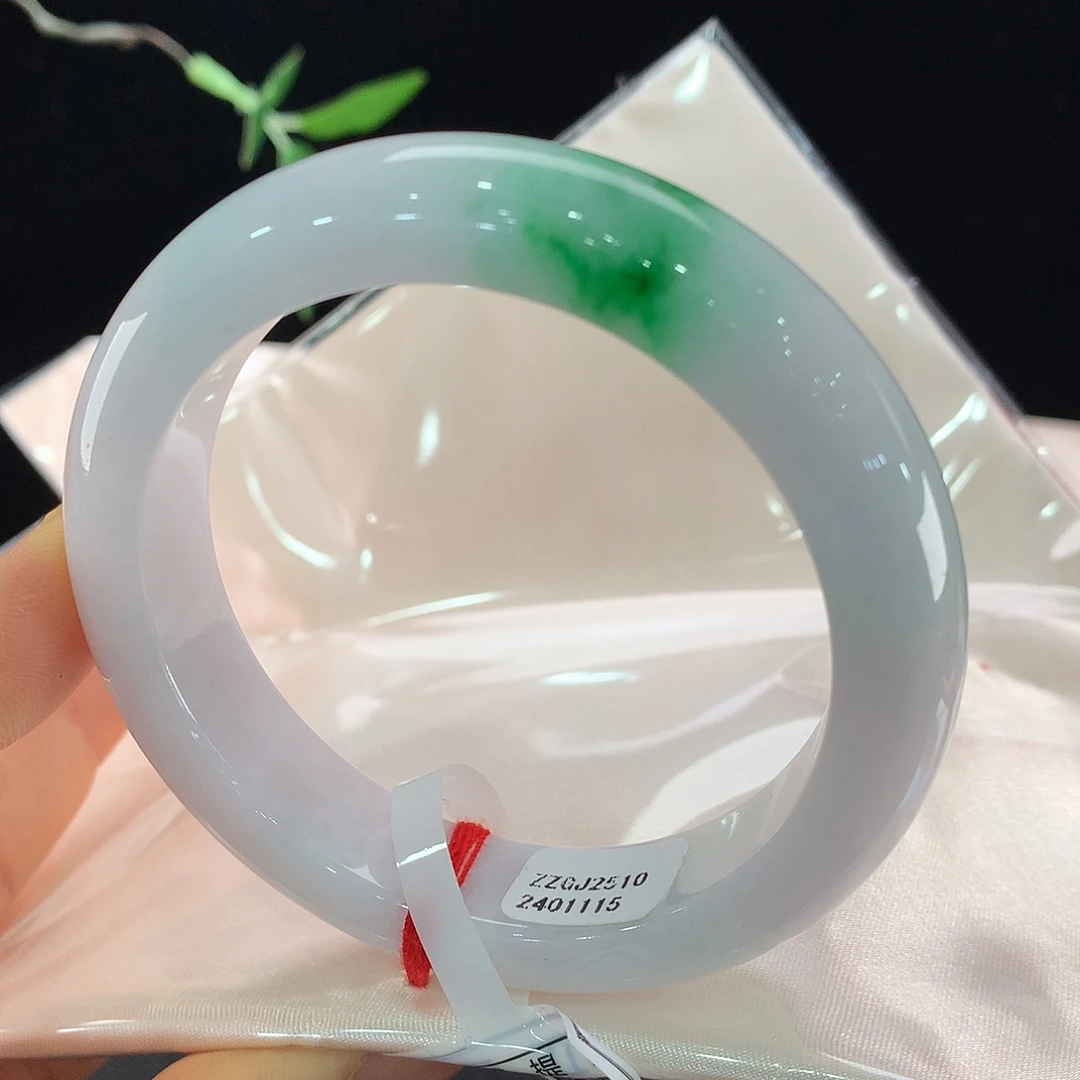 翡翠未镶嵌手镯1115