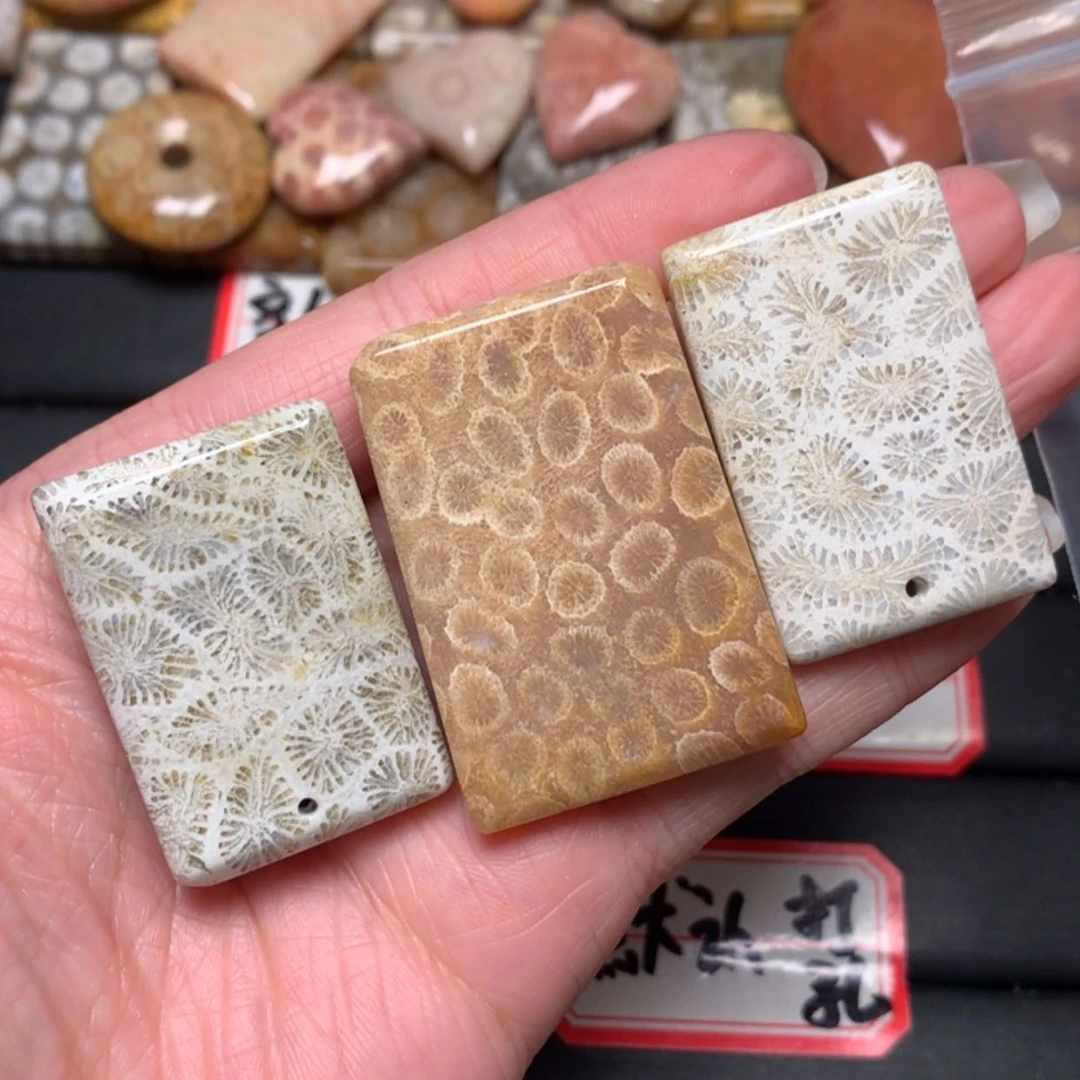 【闪购商品】硅化玉颈饰未镶嵌阿*