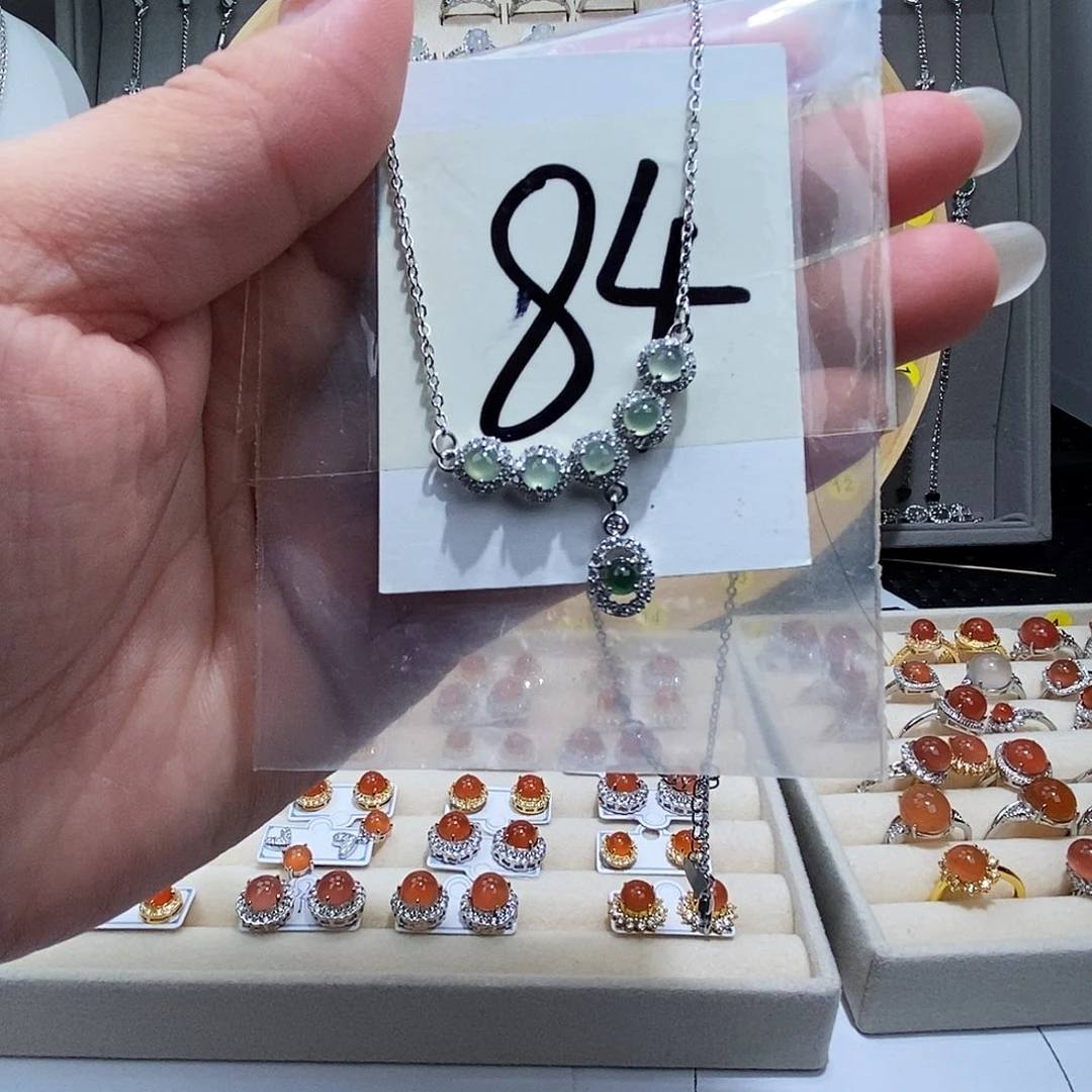 翡翠未镶嵌戒指缅甸