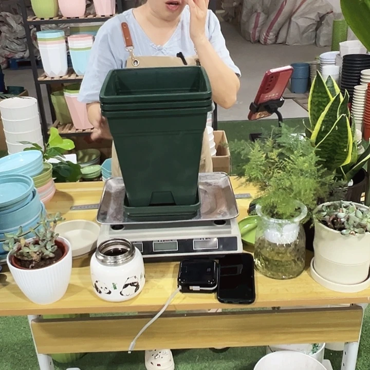 方盆口23高26军绿色带托3只