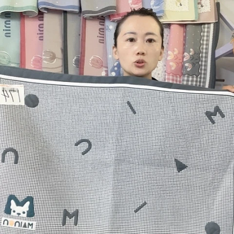 棉纱布黑色字母小狗纯棉
