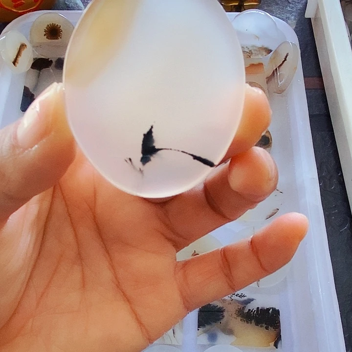 玛瑙/玉髓未镶嵌颈饰