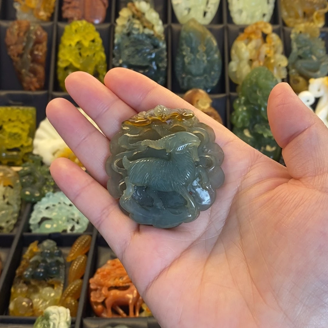 蛇纹石玉合金颈饰