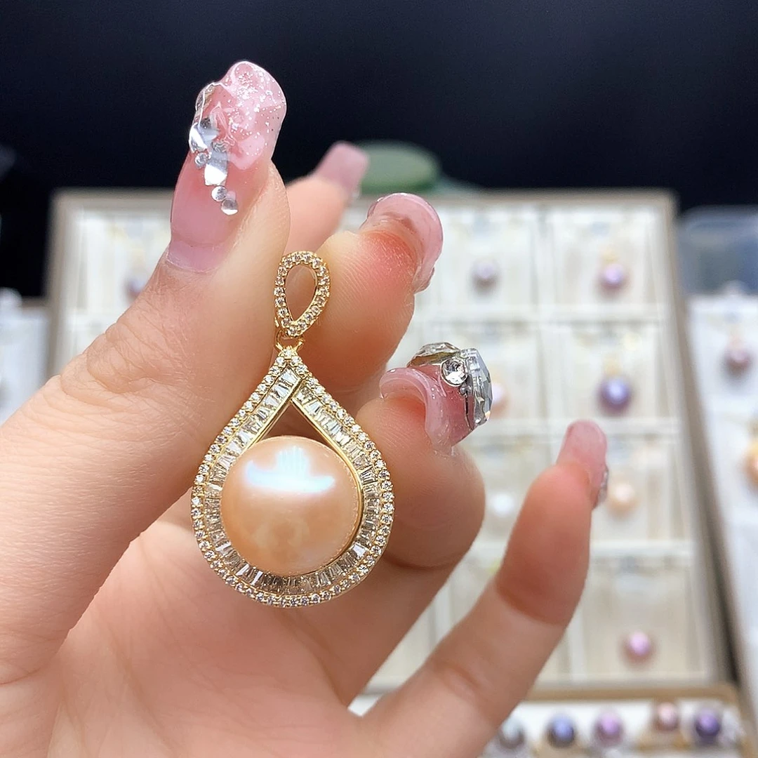 淡水珍珠颈饰合金